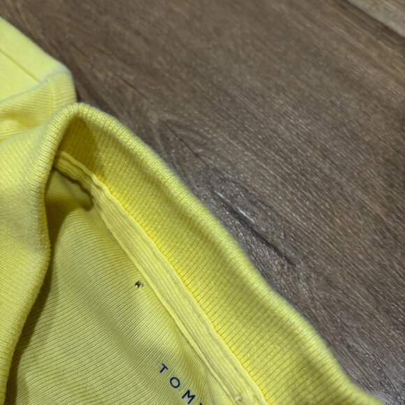 Tommy Hilfiger Women's Short Sleeve Polo Shirt With White Piping Detail - Picture 5 of 6